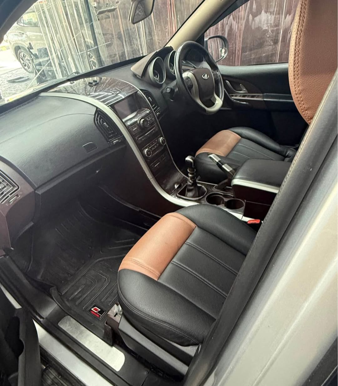 Mahindra Xuv500(2011-2015) W8